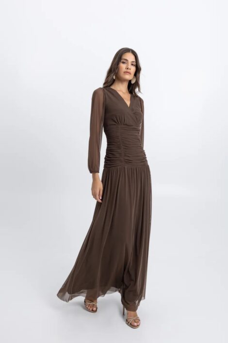 kafe-maxi-forema-me-soures-kai-diafaneia-sta-manikia (2)